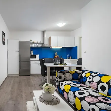 Gasthuis Wild Rose Split